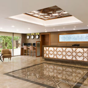 50196_lobby_view_1